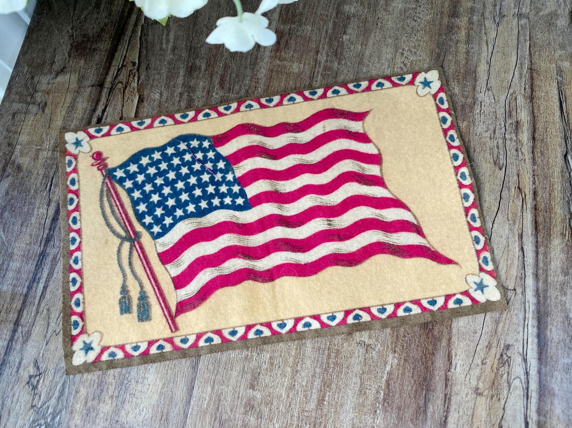 Antique Cigar Flannel USA Flag at Duckwells