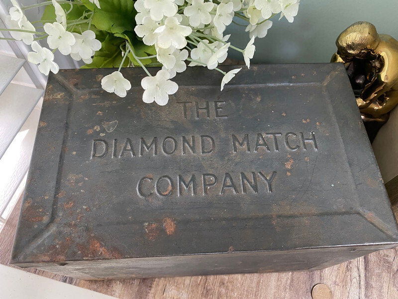 Antique Diamond Match Company Tin Metal Hinged Box - Duckwells