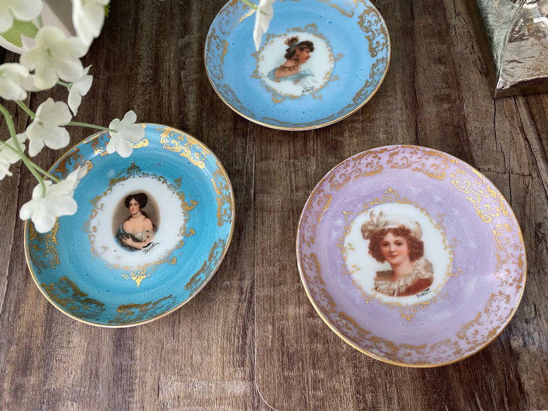 Antique German Porcelain Portrait Pin Dishes - Duckwells