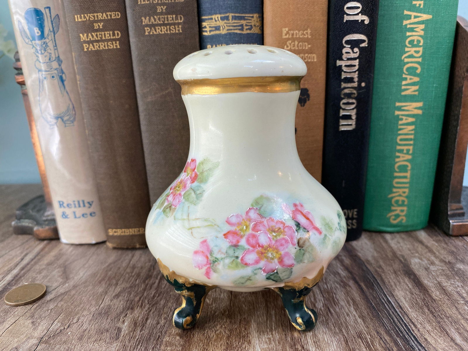 Antique Hatpin Holder - Duckwells