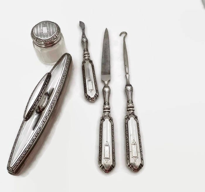 Antique Sterling Dresser Set - Duckwells