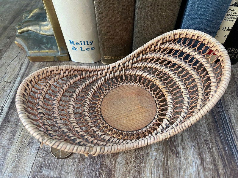 Antique Wicker Baby Doll Bassinet - Duckwells
