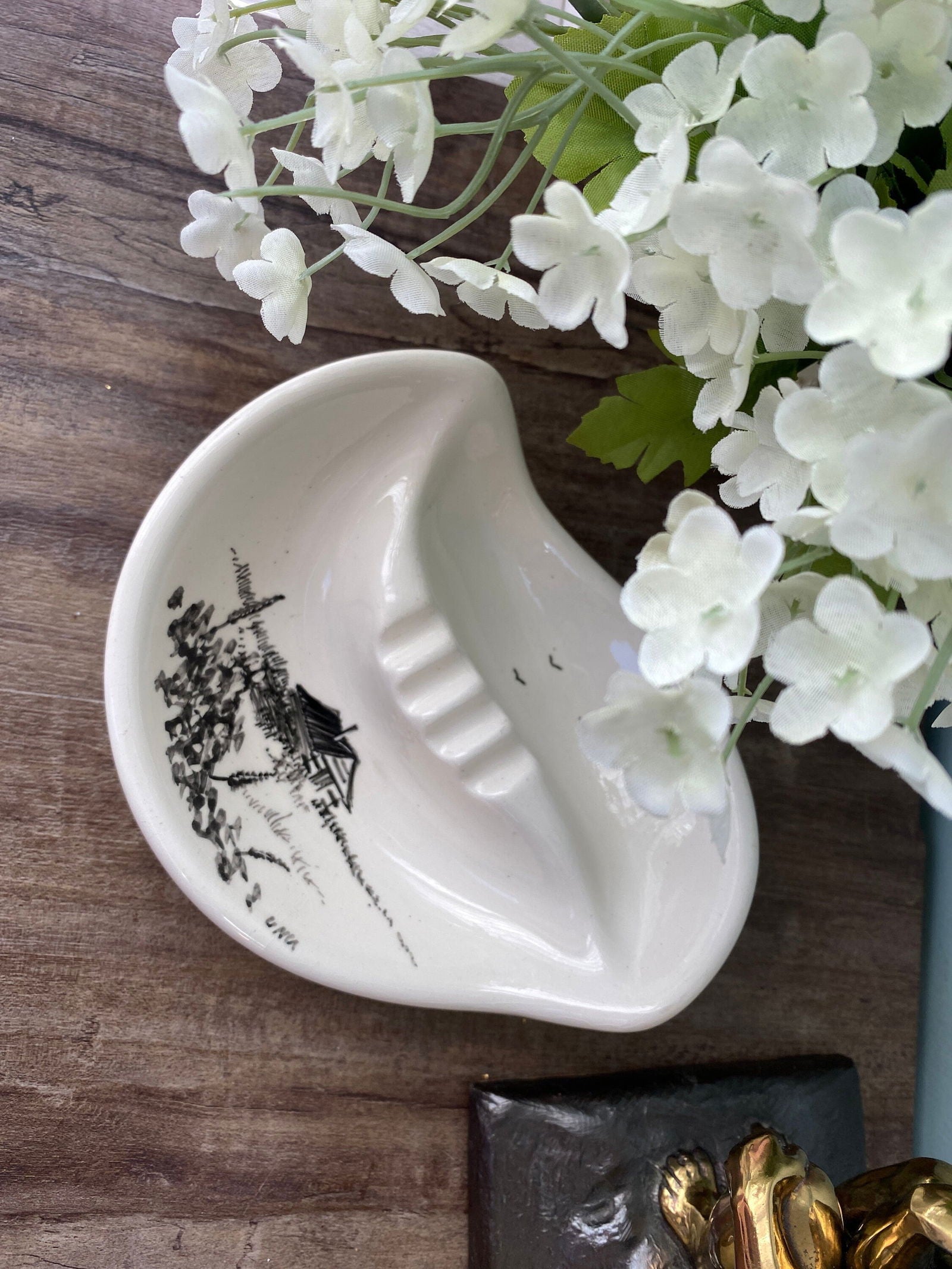 Midcentury Alaska Ceramic Ashtray - Duckwells