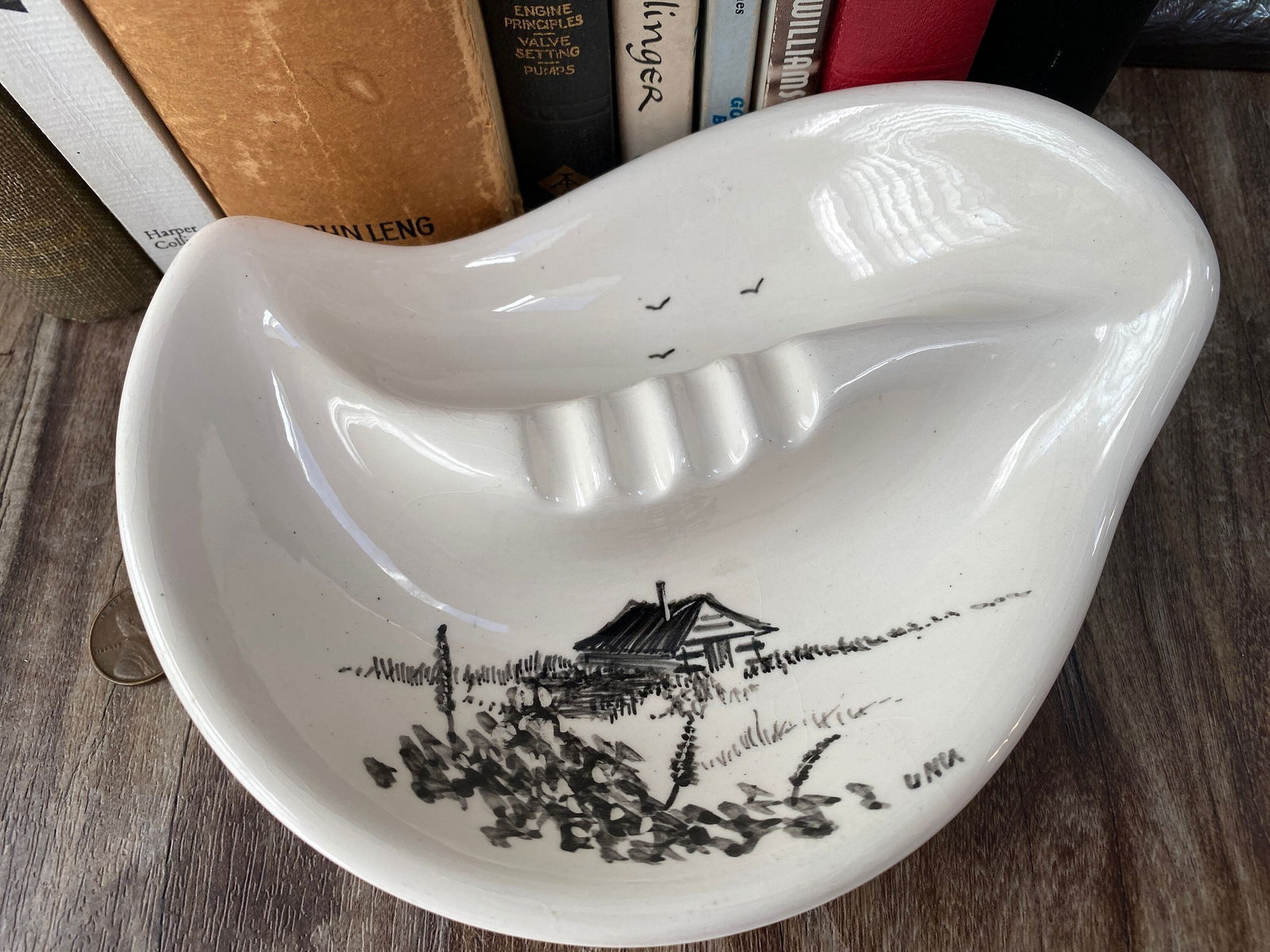 Midcentury Alaska Ceramic Ashtray - Duckwells