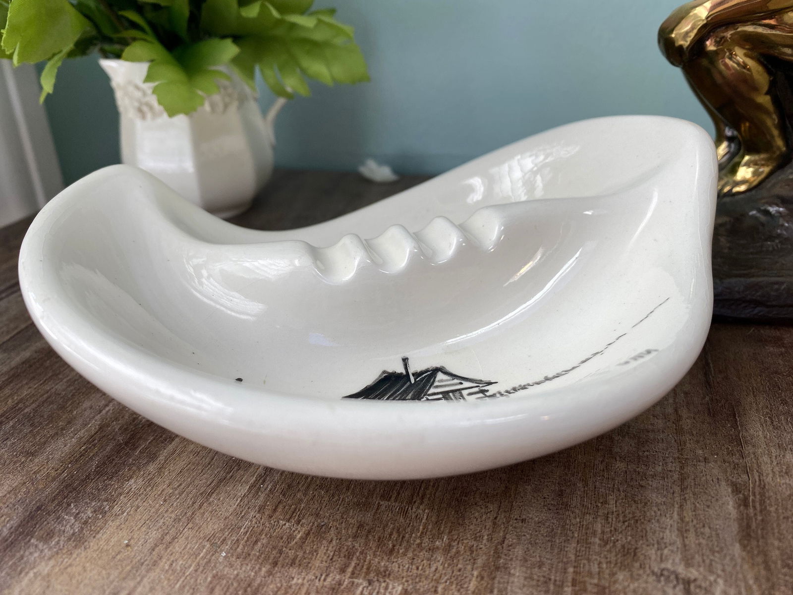 Midcentury Alaska Ceramic Ashtray - Duckwells