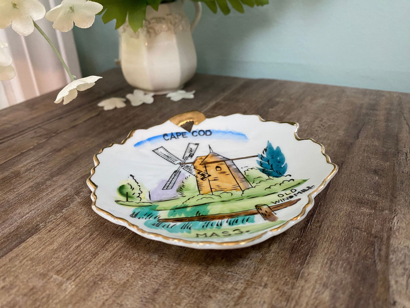 Midcentury Cape Cod Massachusetts Souvenir Dish - Duckwells