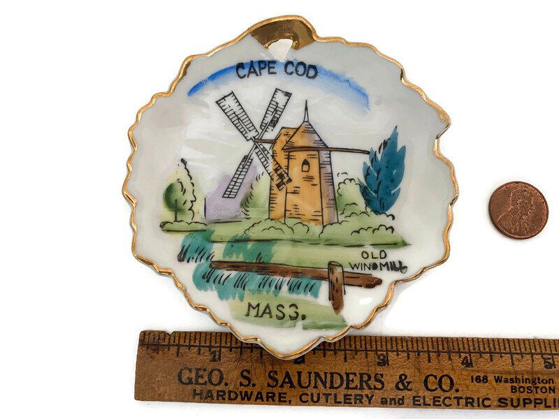 Midcentury Cape Cod Massachusetts Souvenir Dish - Duckwells