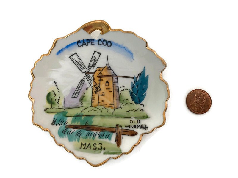 Midcentury Cape Cod Massachusetts Souvenir Dish - Duckwells