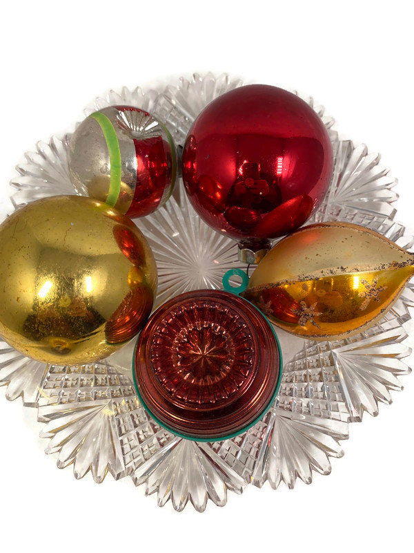 Midcentury Glass Christmas Ornaments - Duckwells