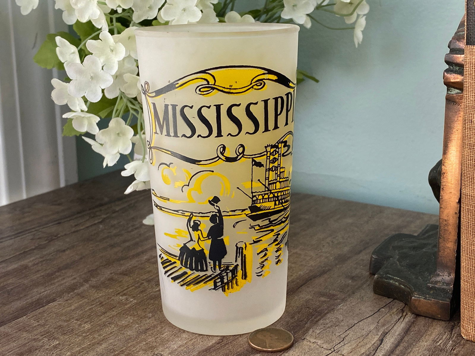 Midcentury Mississippi Souvenir Glass with State Map - Duckwells