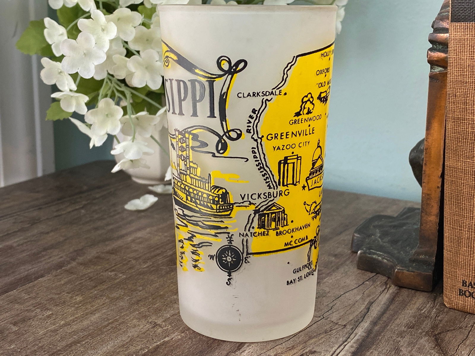 Midcentury Mississippi Souvenir Glass with State Map - Duckwells