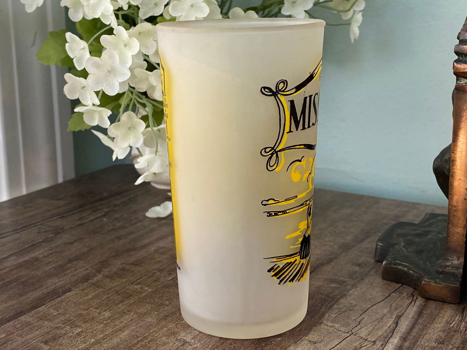 Midcentury Mississippi Souvenir Glass with State Map - Duckwells