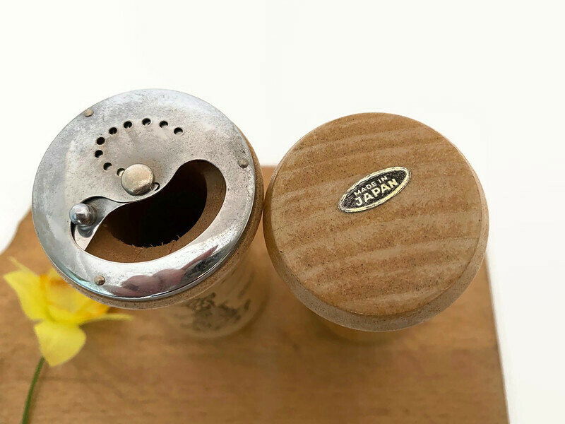 Midcentury New York City Souvenir Salt and Pepper Shakers - Duckwells