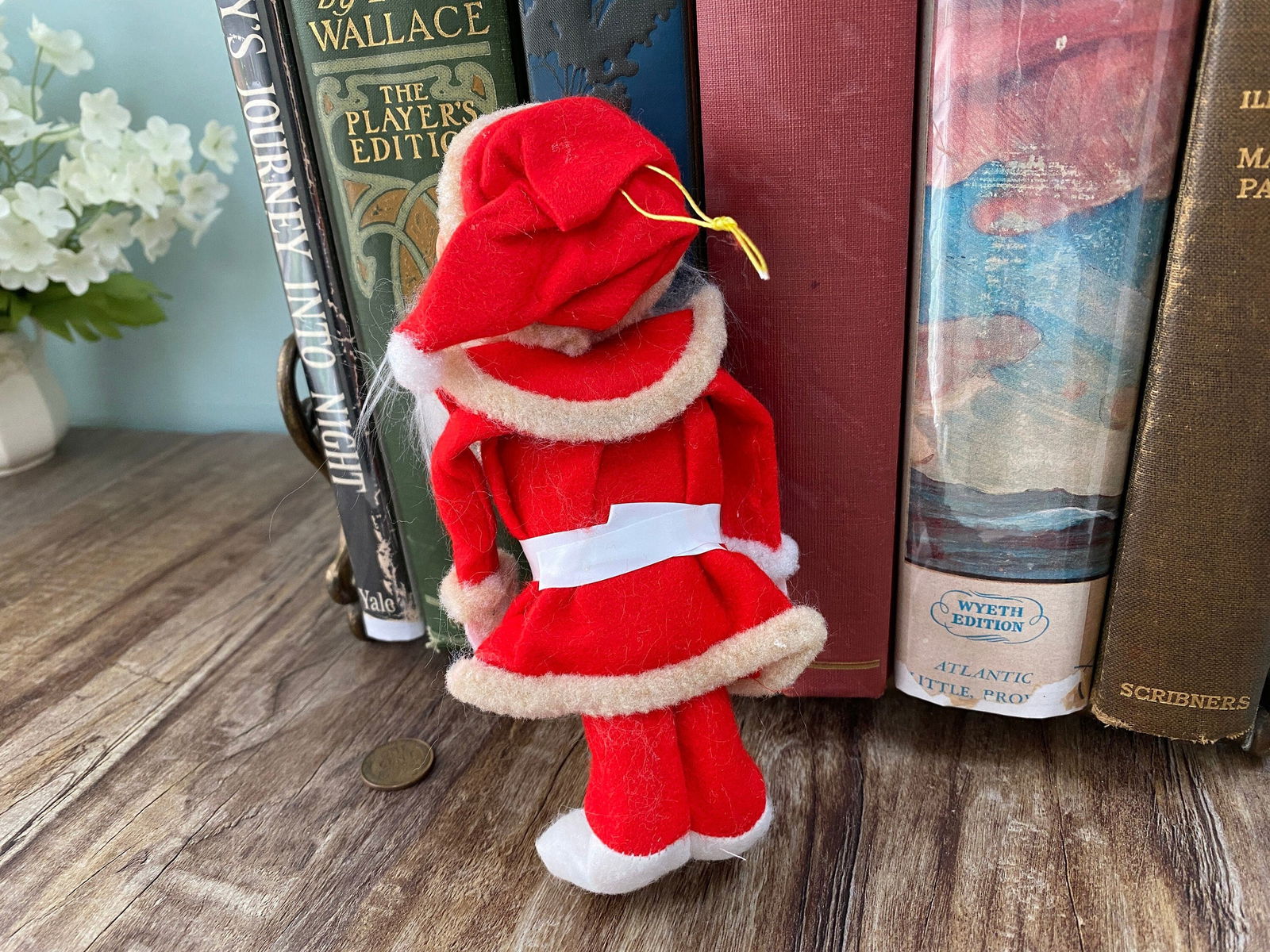 Midcentury Santa Claus Hanging Ornament - Duckwells