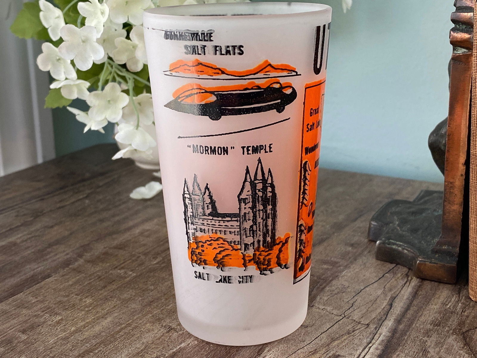 Midcentury Utah Souvenir Glass with State Map - Duckwells