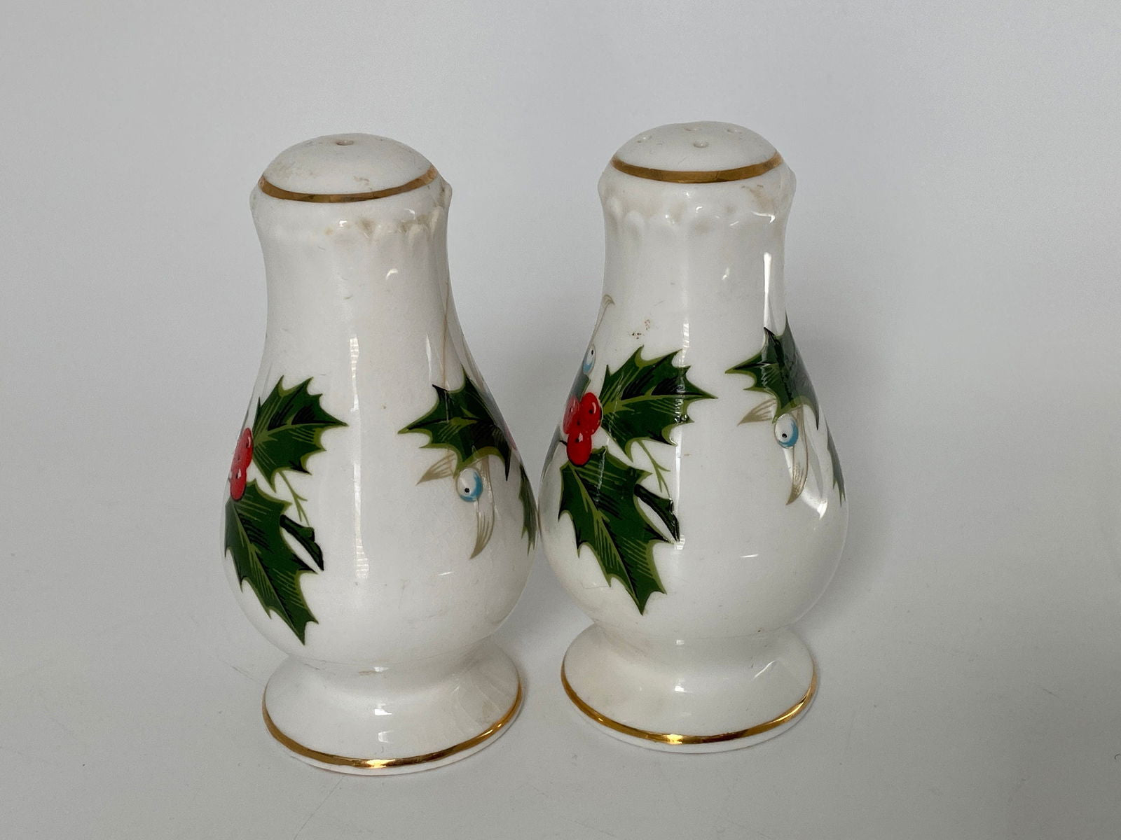 Vintage Christmas China Salt and Pepper Shaker Set - Duckwells