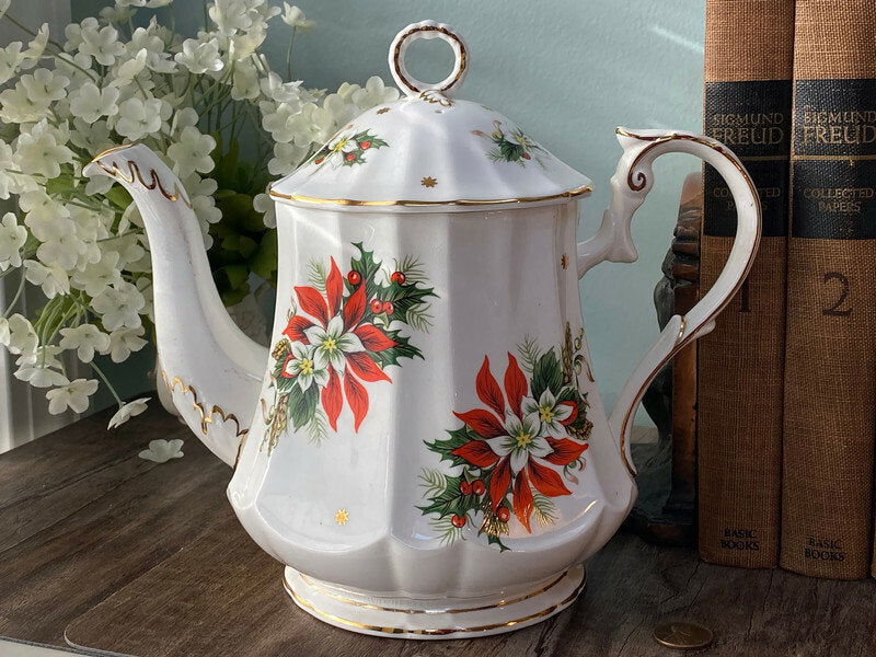 Vintage Christmas Coffee Pot - Duckwells