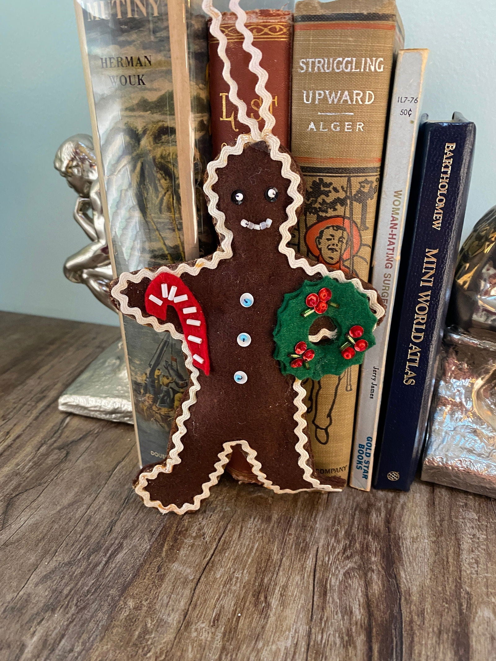 Vintage Christmas Gingerbread Felt Ornament - Duckwells