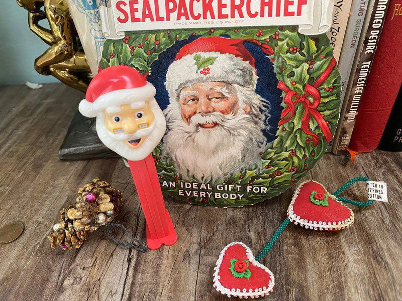 Vintage Christmas Lot with Santa Claus Pez Dispenser - Duckwells