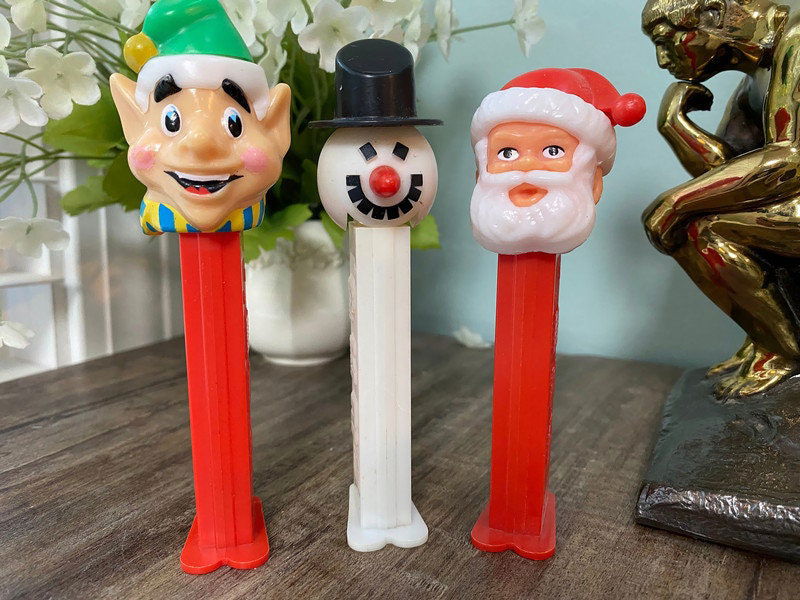 Vintage Christmas Pez Dispensers - Duckwells