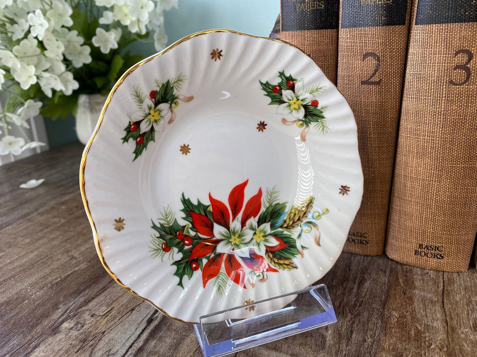 Vintage Christmas Small Bowl by Royalty English Fine Bone China in the Noel Pattern - Duckwells