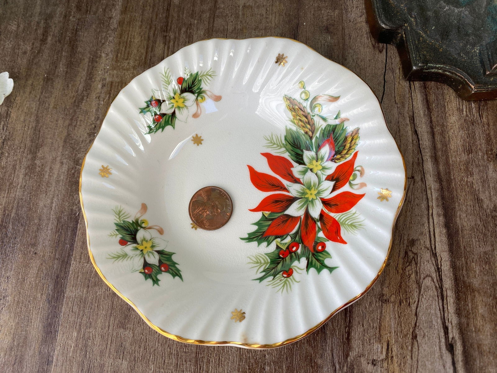 Vintage Christmas Small Bowl by Royalty English Fine Bone China in the Noel Pattern - Duckwells