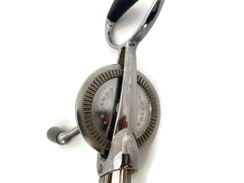Vintage Hand Mixer - Duckwells