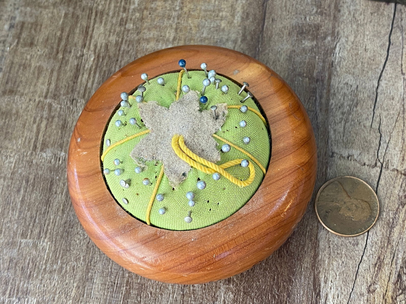 Vintage Hawks Nest State Park Souvenir Wood Pincushion - Duckwells