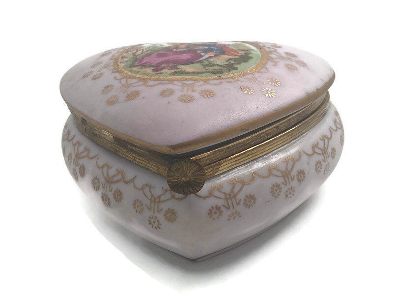 Vintage Heart Shaped Porcelain Trinket Box - Duckwells