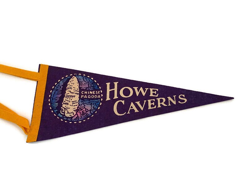 Vintage Howes Caverns Pennant - Duckwells