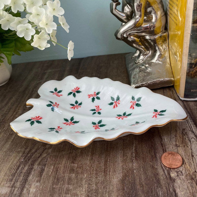 Vintage Lefton White Ceramic Christmas Tree Dish - Duckwells