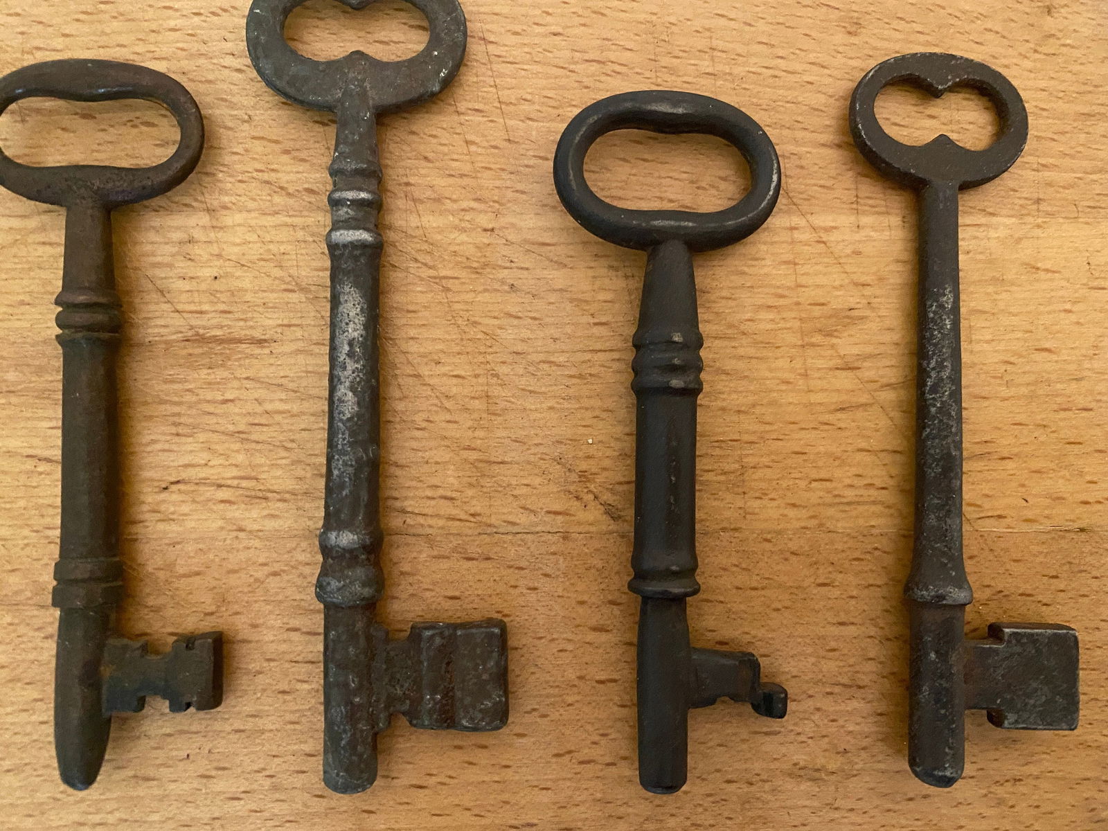 Vintage Old Skeleton Keys - Duckwells
