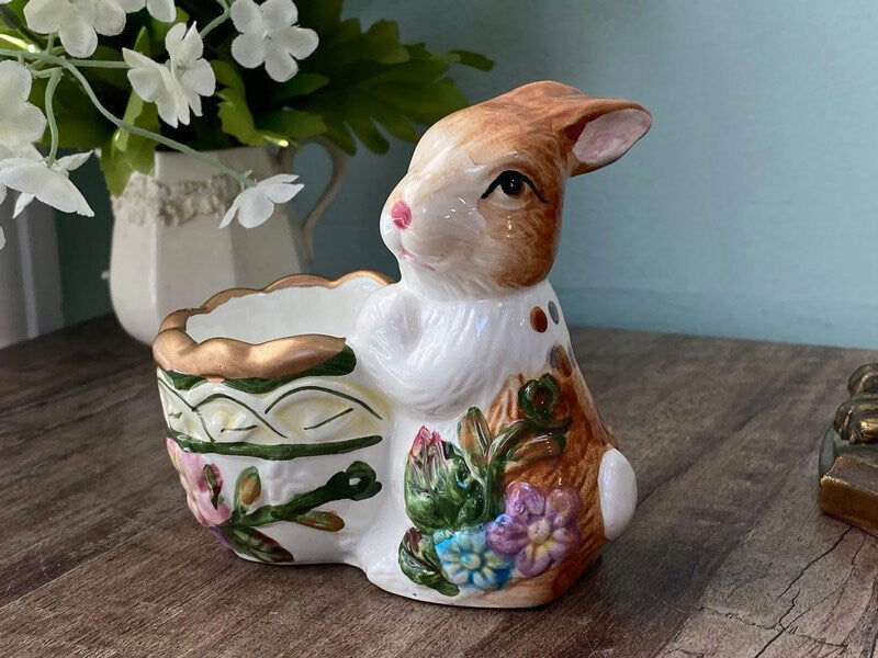 Vintage Rabbit Ceramic Figurine Egg Holder - Duckwells
