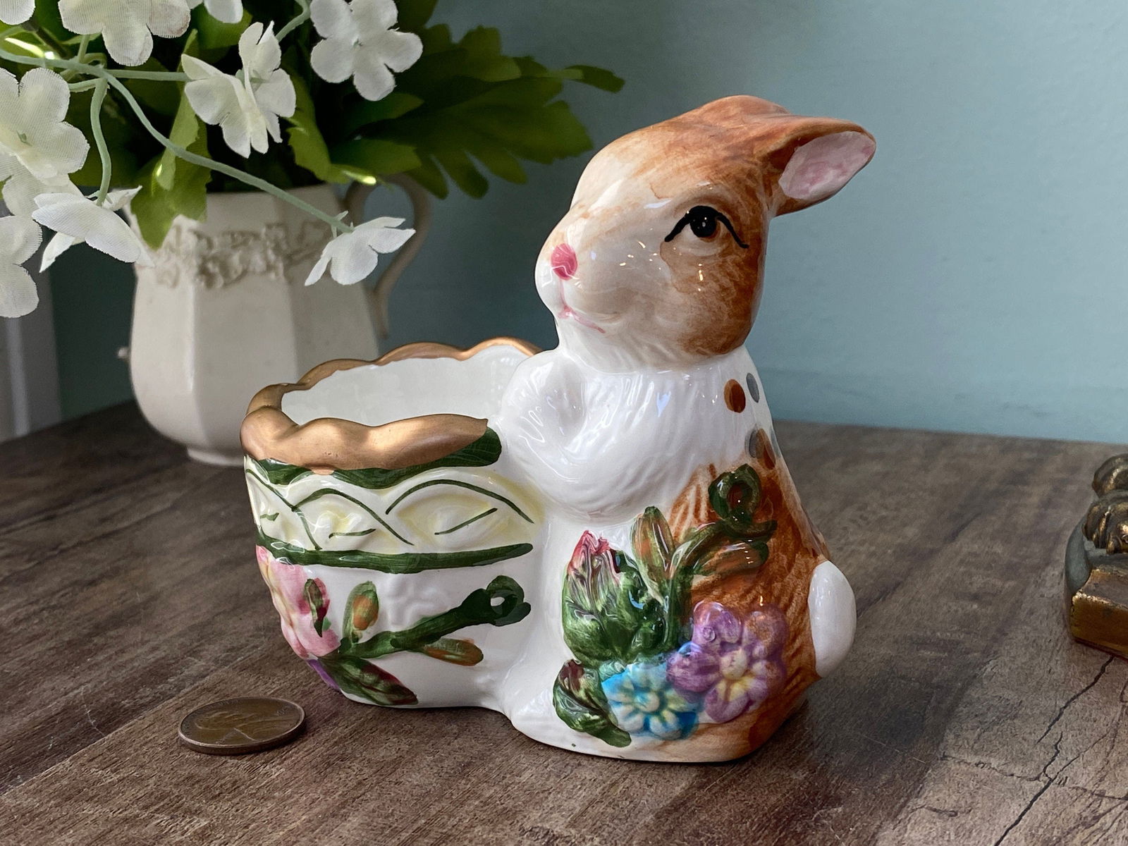 Vintage Rabbit Ceramic Figurine Egg Holder - Duckwells