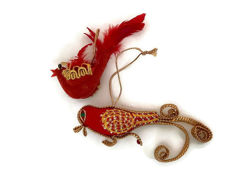 Vintage Red and Gold Birds Holiday Hanging Ornaments - Duckwells