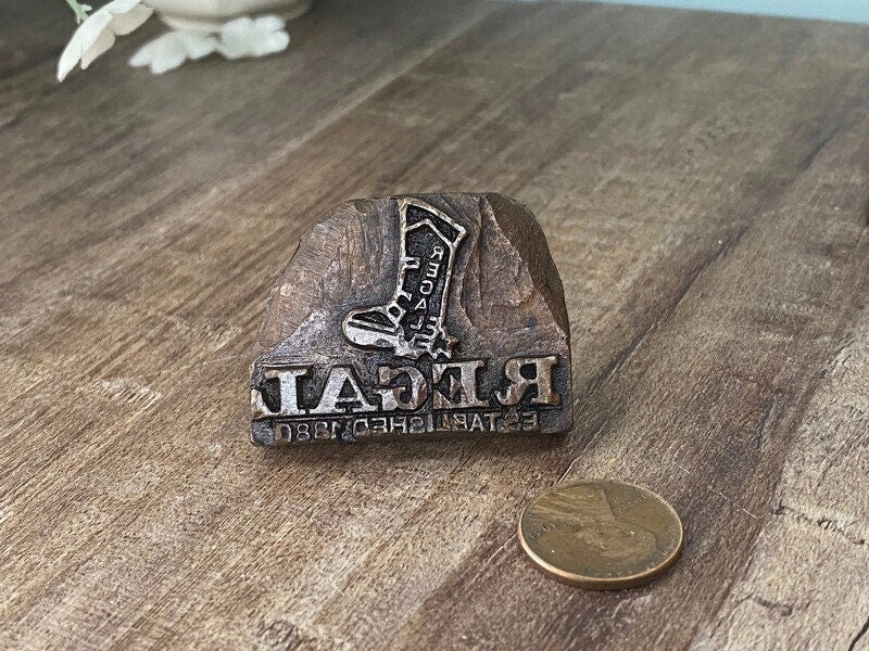 Vintage Regal Western Boot Printers Cast Iron Die Stamp - Duckwells
