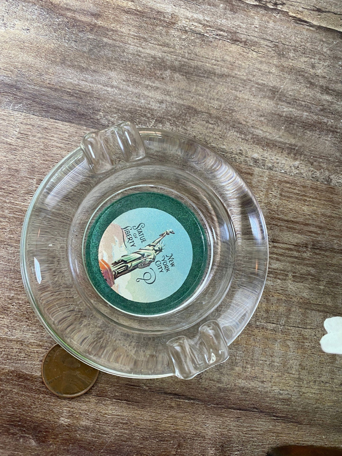 Vintage Statue of Liberty Glass Ashtray - Duckwells