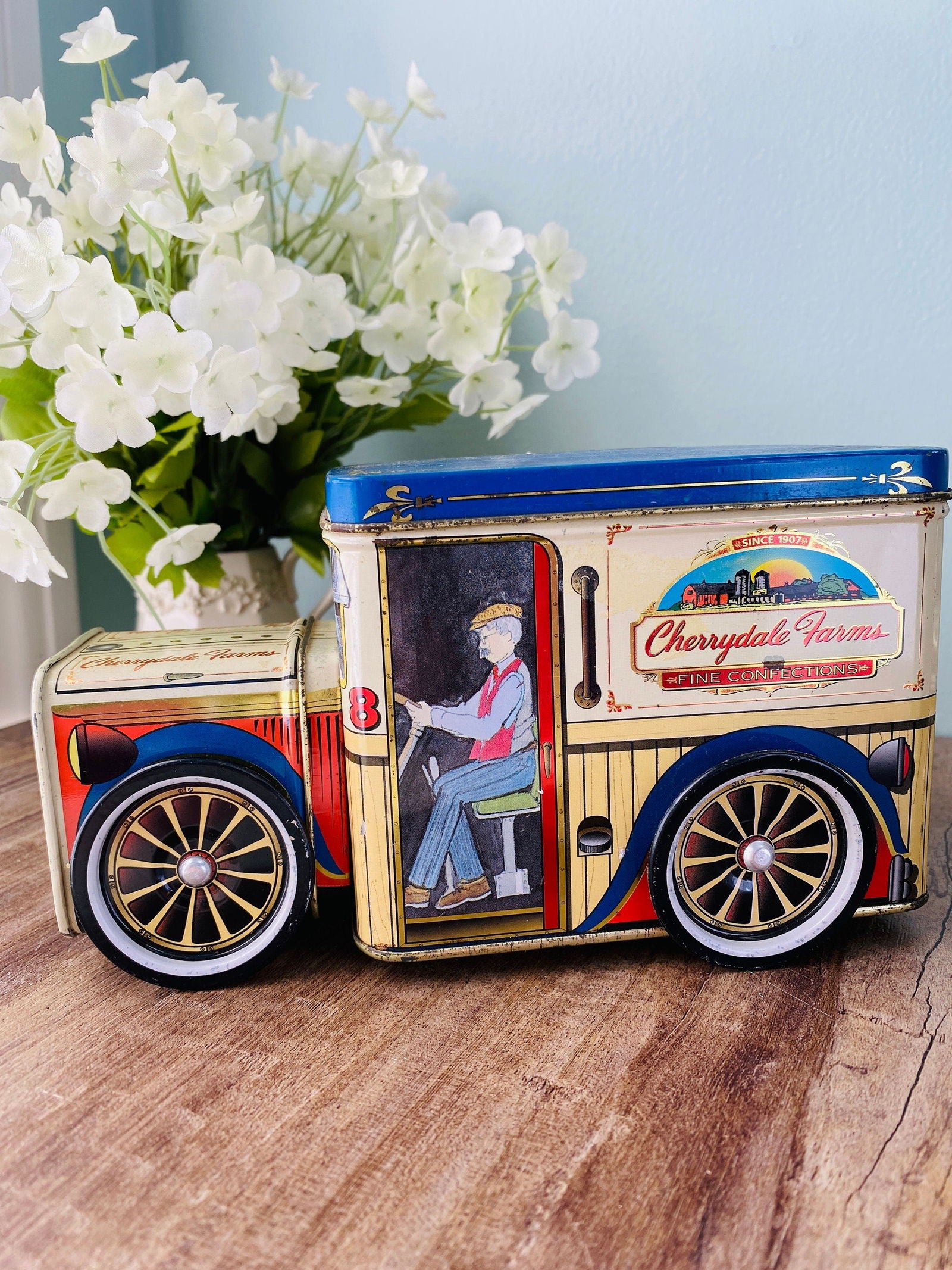 Vintage Tin Truck Piggy Bank - Duckwells