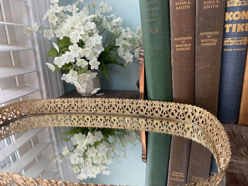 Vintage Vanity Mirrored Tray - Duckwells