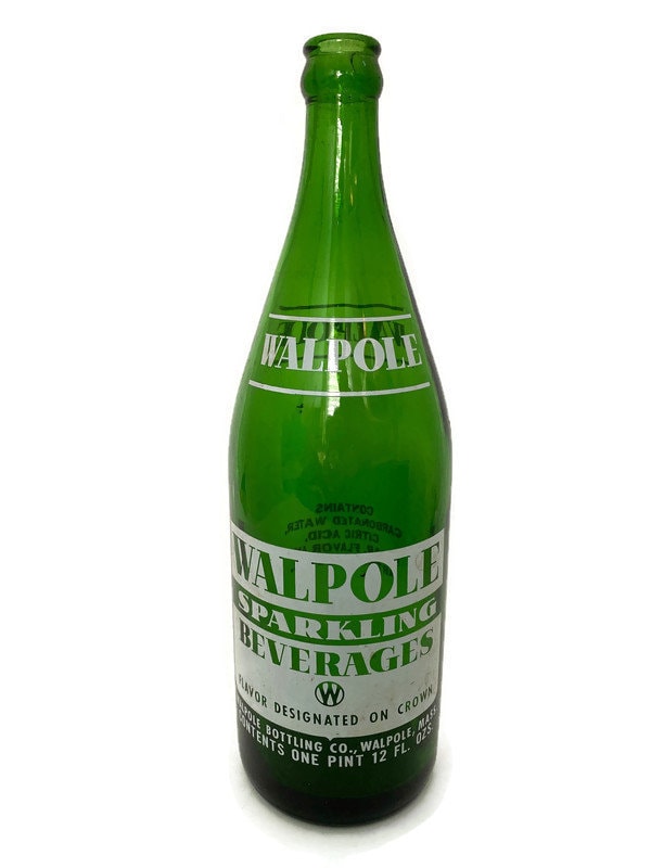 Vintage Walpole Beverages Quart Bottle - Duckwells