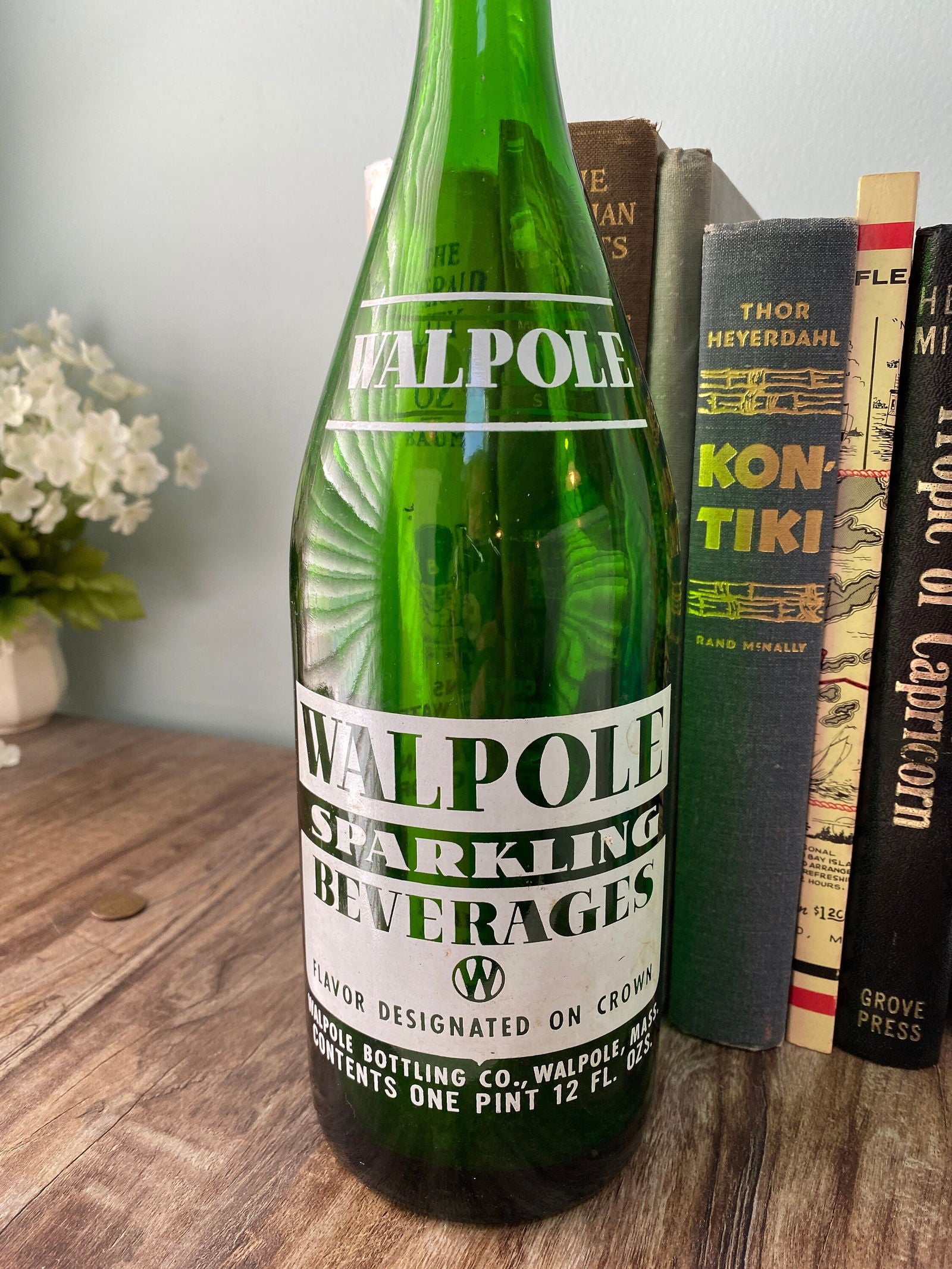 Vintage Walpole Beverages Quart Bottle - Duckwells