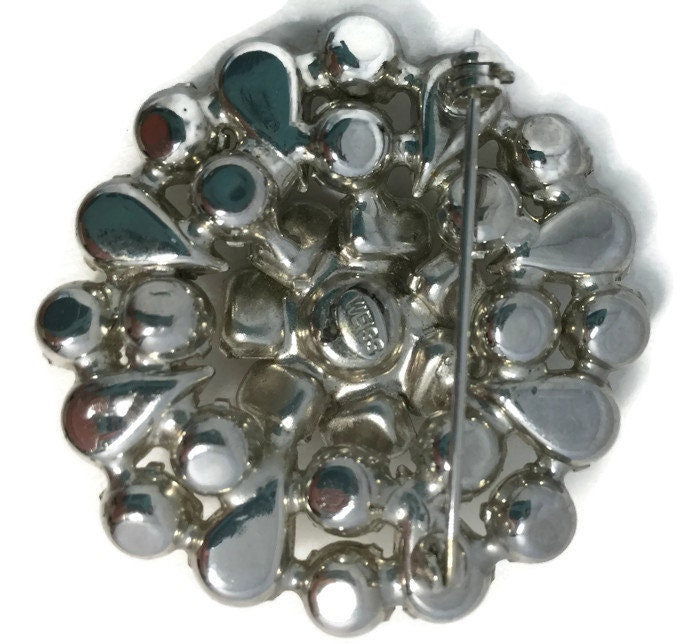 Vintage Weiss Rhinestone Brooch Pin - Duckwells