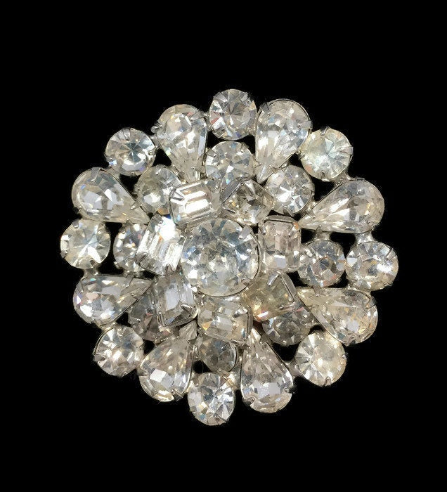 Vintage Weiss Rhinestone Brooch Pin - Duckwells