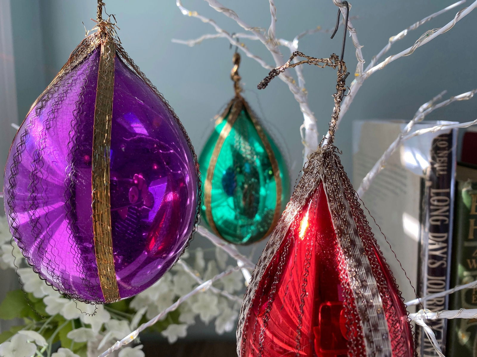 Vintage Wire Wrapped Christmas Glass Ornaments - Duckwells