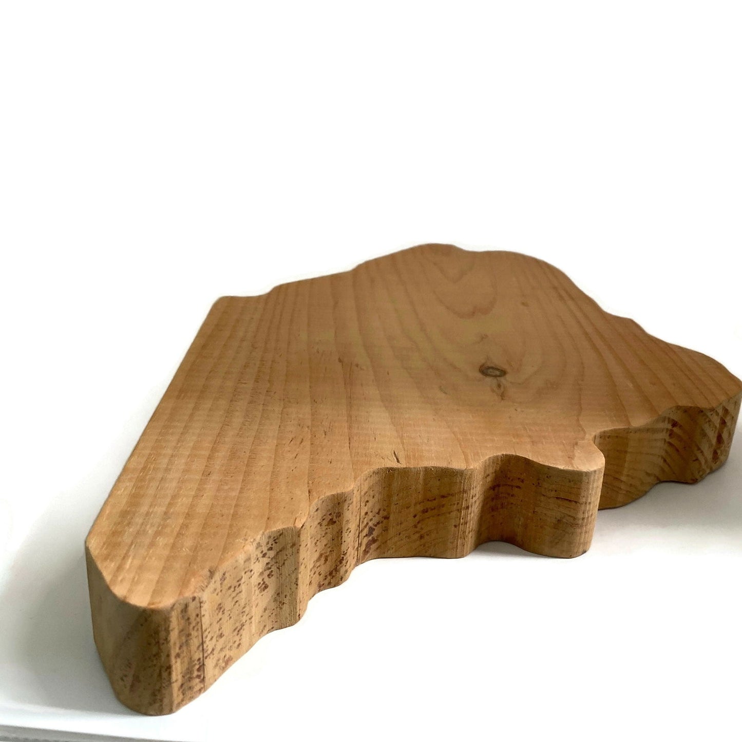 Vintage Wood Maine Cutting Board - Duckwells