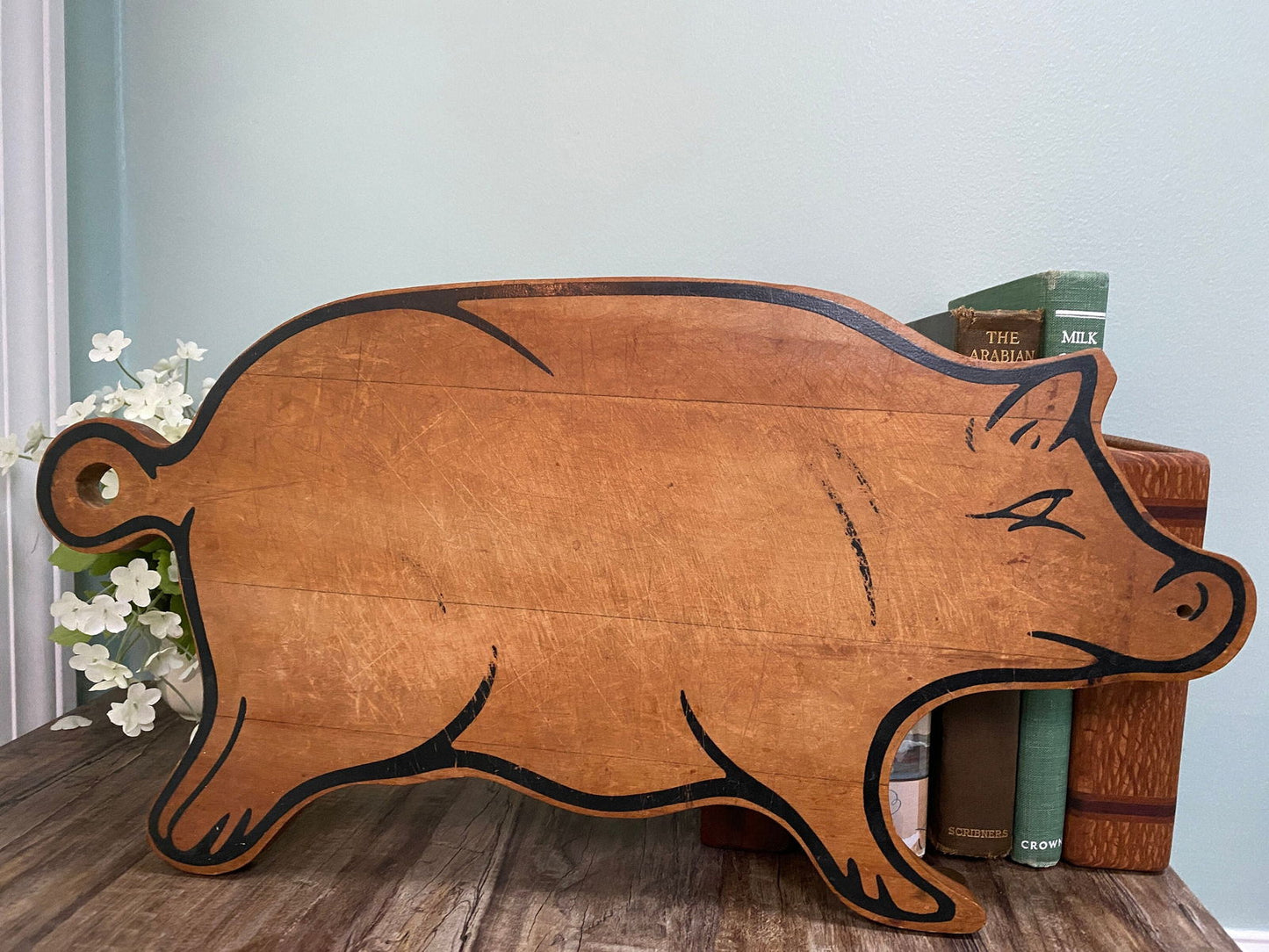 Vintage Wood Pig Cutting Board - Duckwells