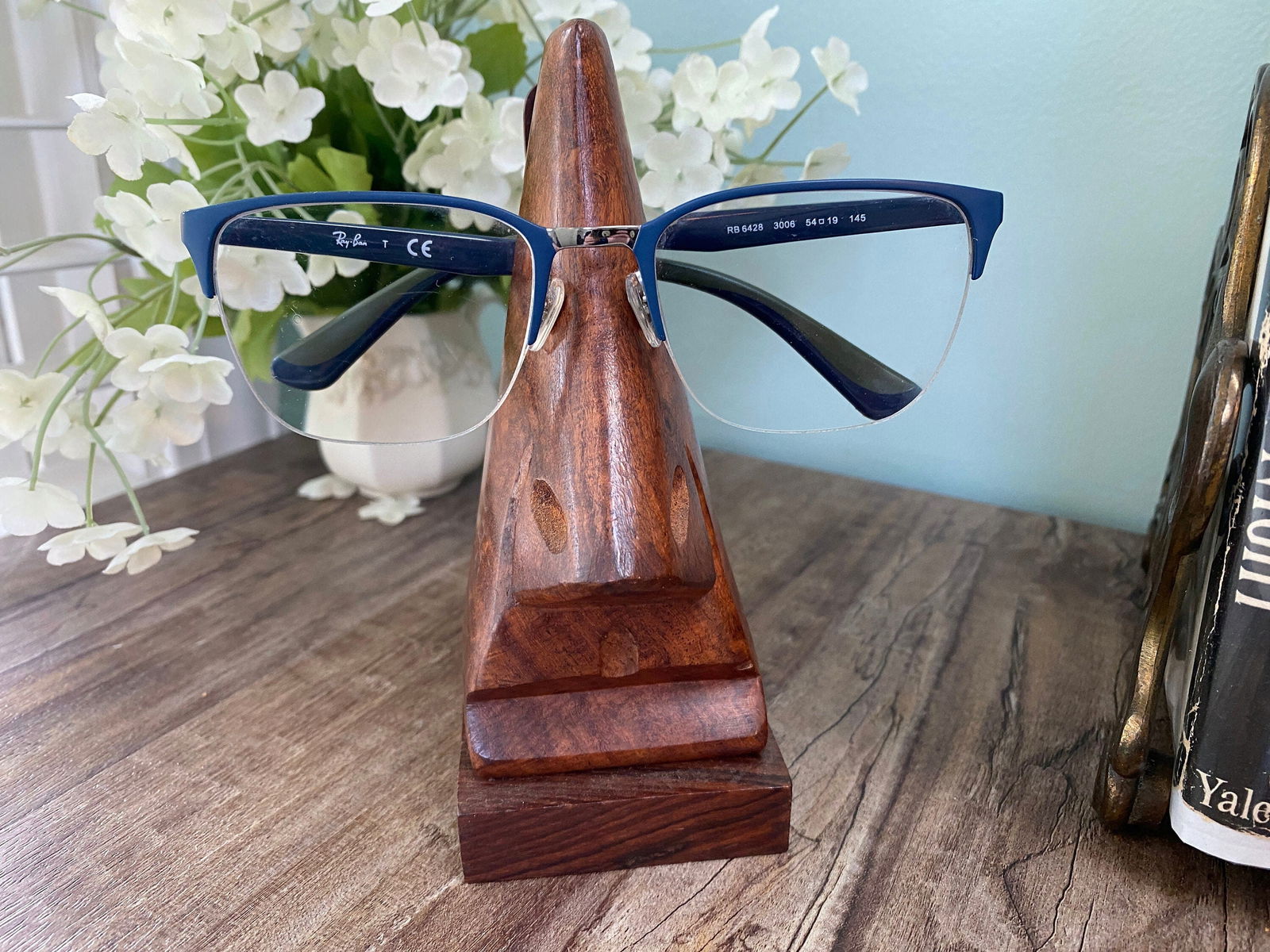 Vintage Wood Tiki Eyeglass Holder - Duckwells