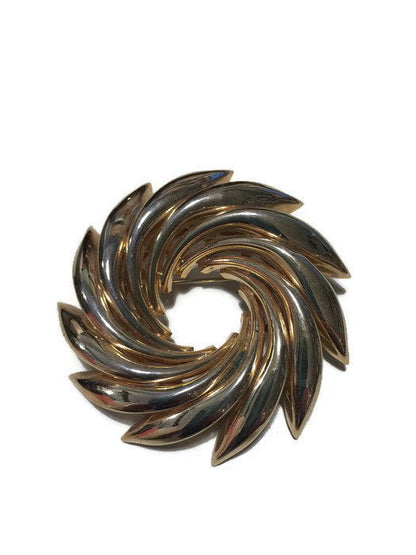 Vintage Wreath Pin - Duckwells