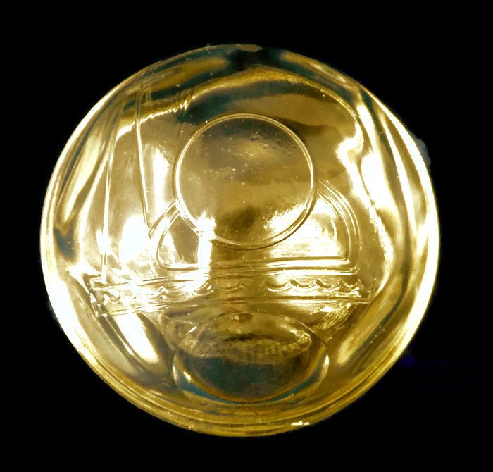 Vintage 1939 New York World's Fair Glass Bank - Duckwells