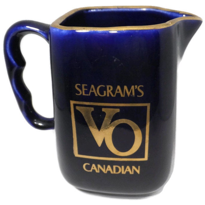 Vintage Seagram's VO Canadian Scotch Whisky Pub Jug, Whiskey Pitcher, Barware Collectible, Cobalt and Gold Pitcher - Duckwells